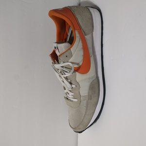 Nike challenger OG light bone orange sneakers Men size 14